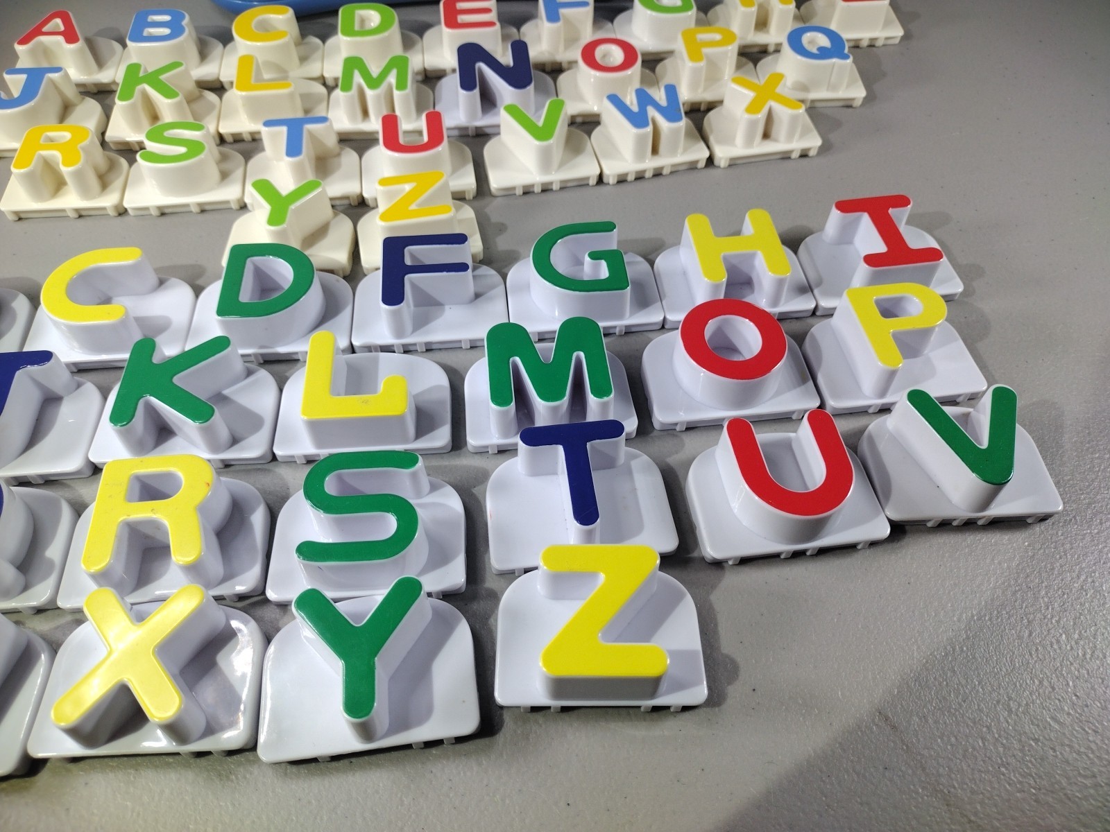 LeapFrog Fridge Phonics Word Whammer Set Complete 26 Magnetic Letters 23 Extra