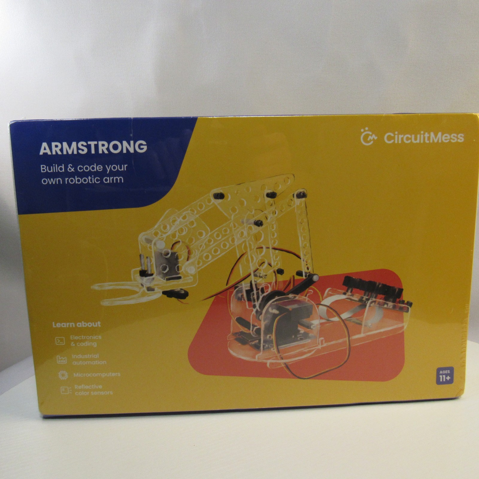 NIP CIRCUITMESS ARMSTRONG ROBOTIC ARM DIY BUILD & CODE YOUR OWN KIT!