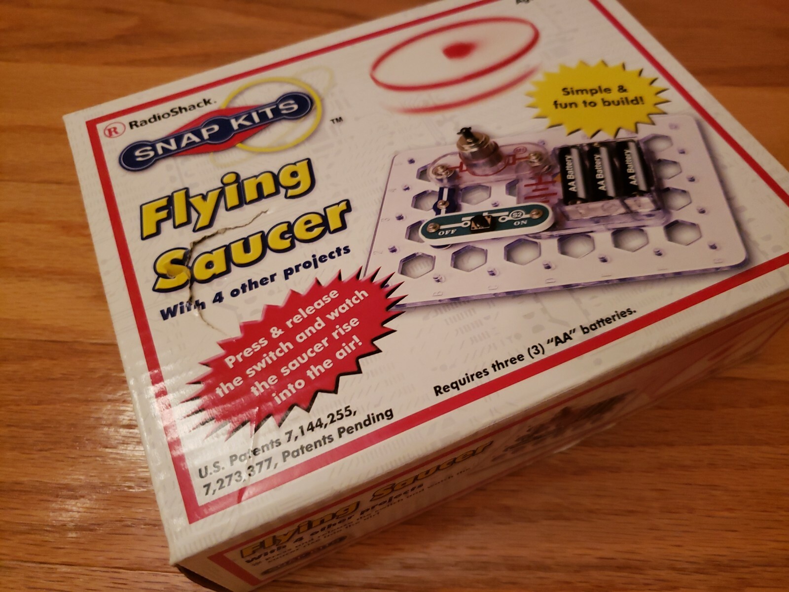 Snap Kits Flying Saucer Kit with 4 other projects (age 8-108)
