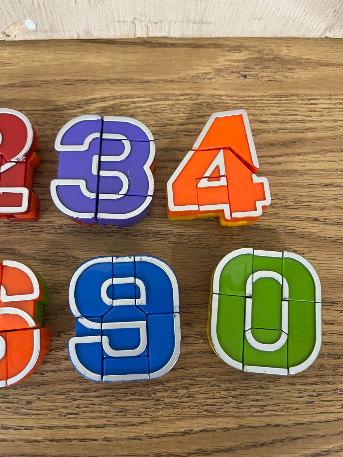 8-Alphabet Number Robots Combination Transforming Set Alphabots Stem Learning