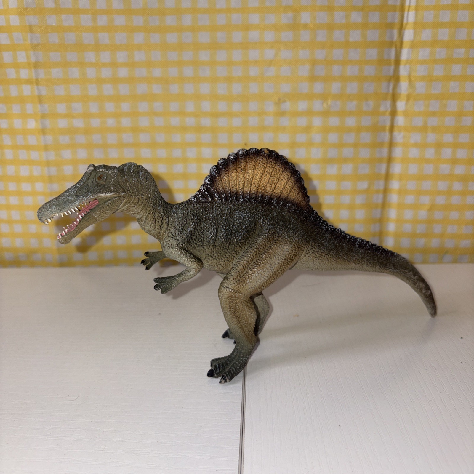 Mojo Spinosaurus Figure Green Prehistoric Dinosaur Animal Figurine 8″ 2015