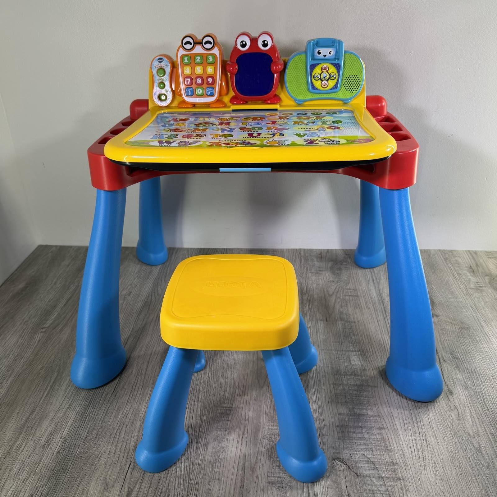 VTech Touch & Learn Activity Desk Deluxe Huge Bundle 8-Expansion Packs 64-Pages
