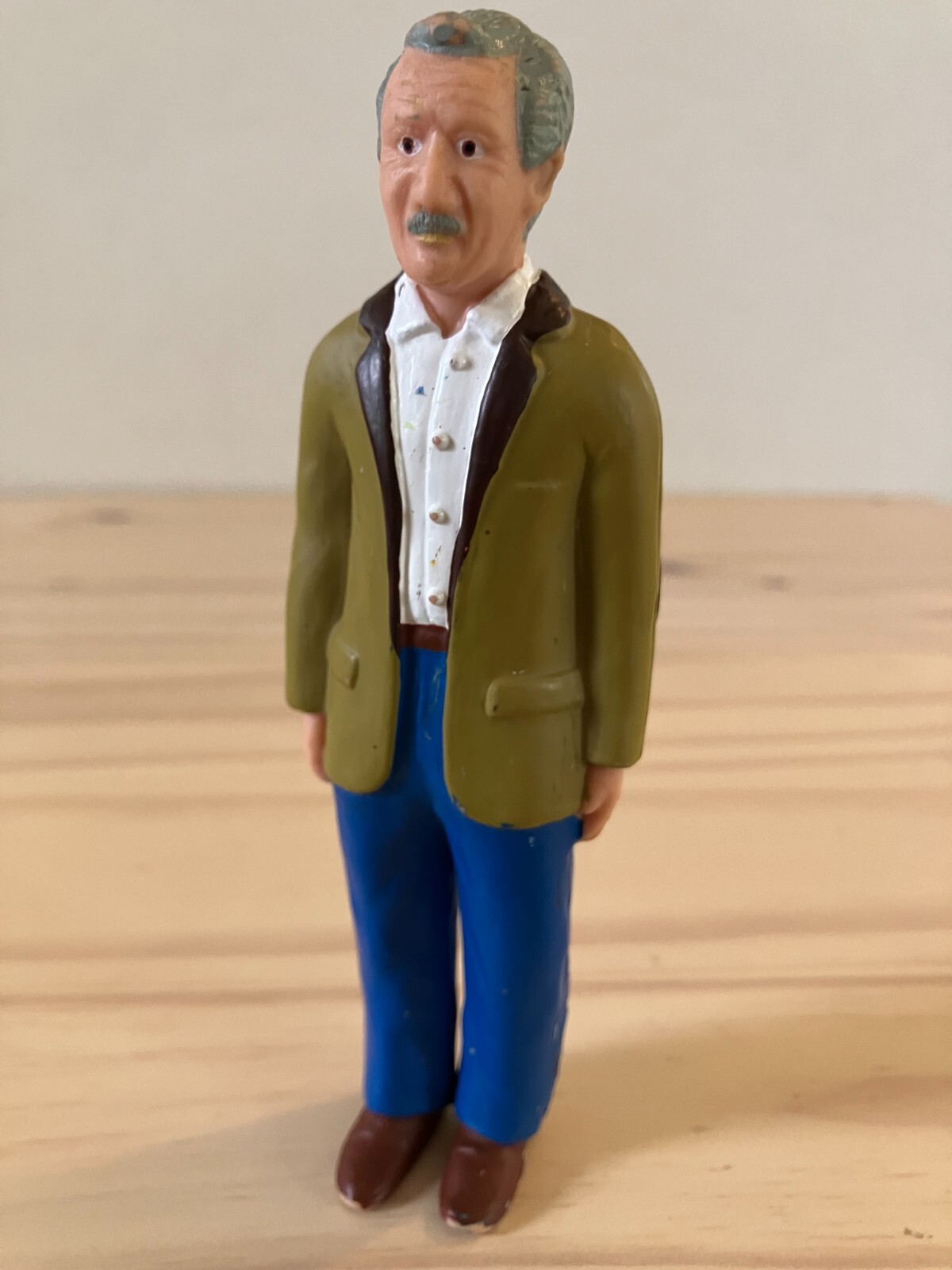 Lakeshore Family & Community Members Replacement Figure 5″