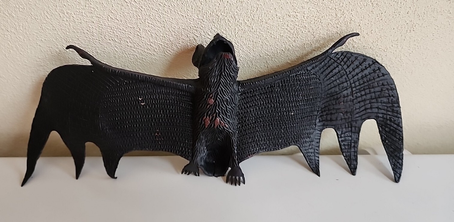 Scary Black Fruit Bat Halloween Prop Educational 11.5″ Wing Span Rubber