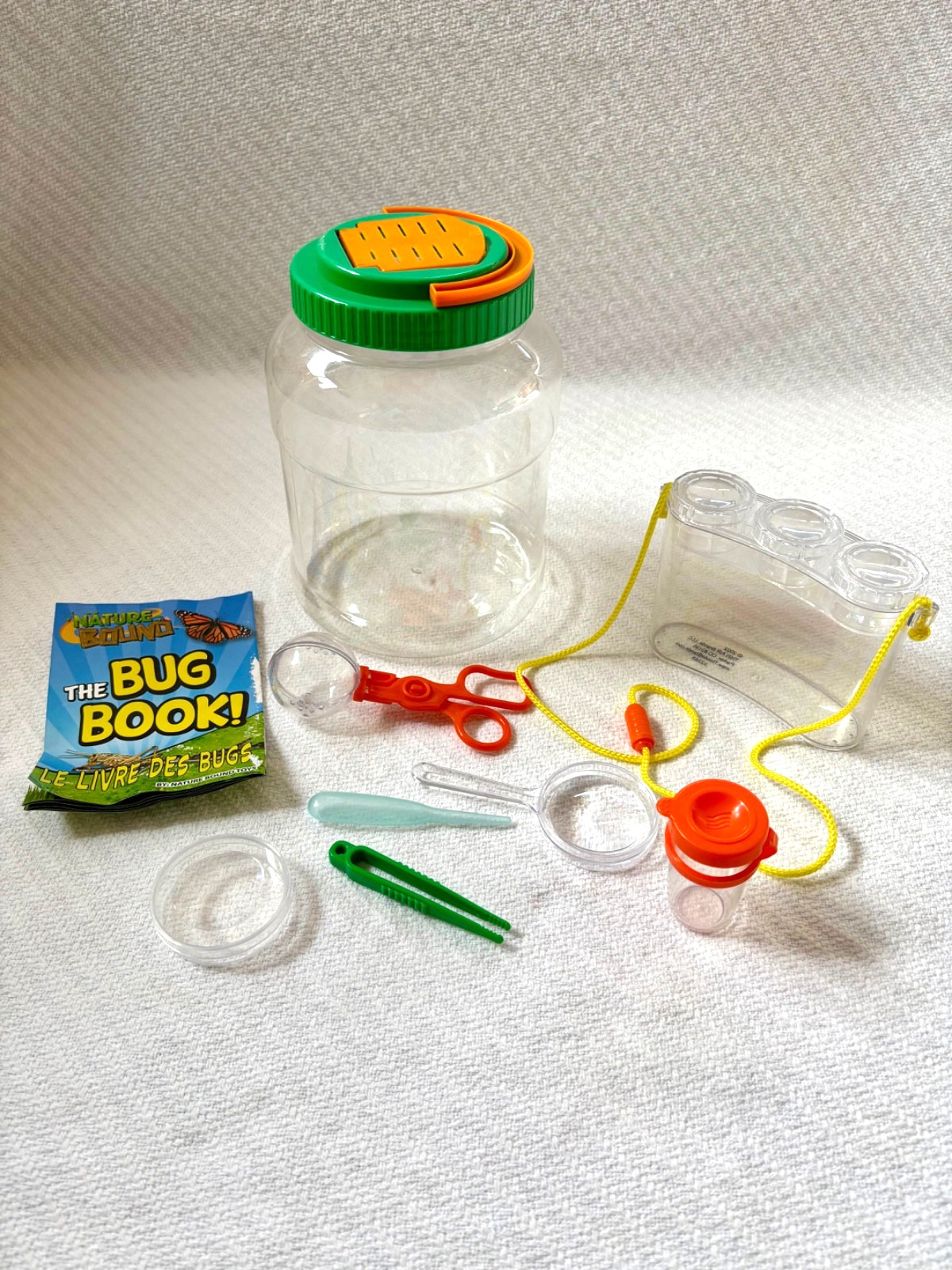Nature Bound Bug Habitat Bucket w/ Accesories. Kids Insect Collection Kit. Toy