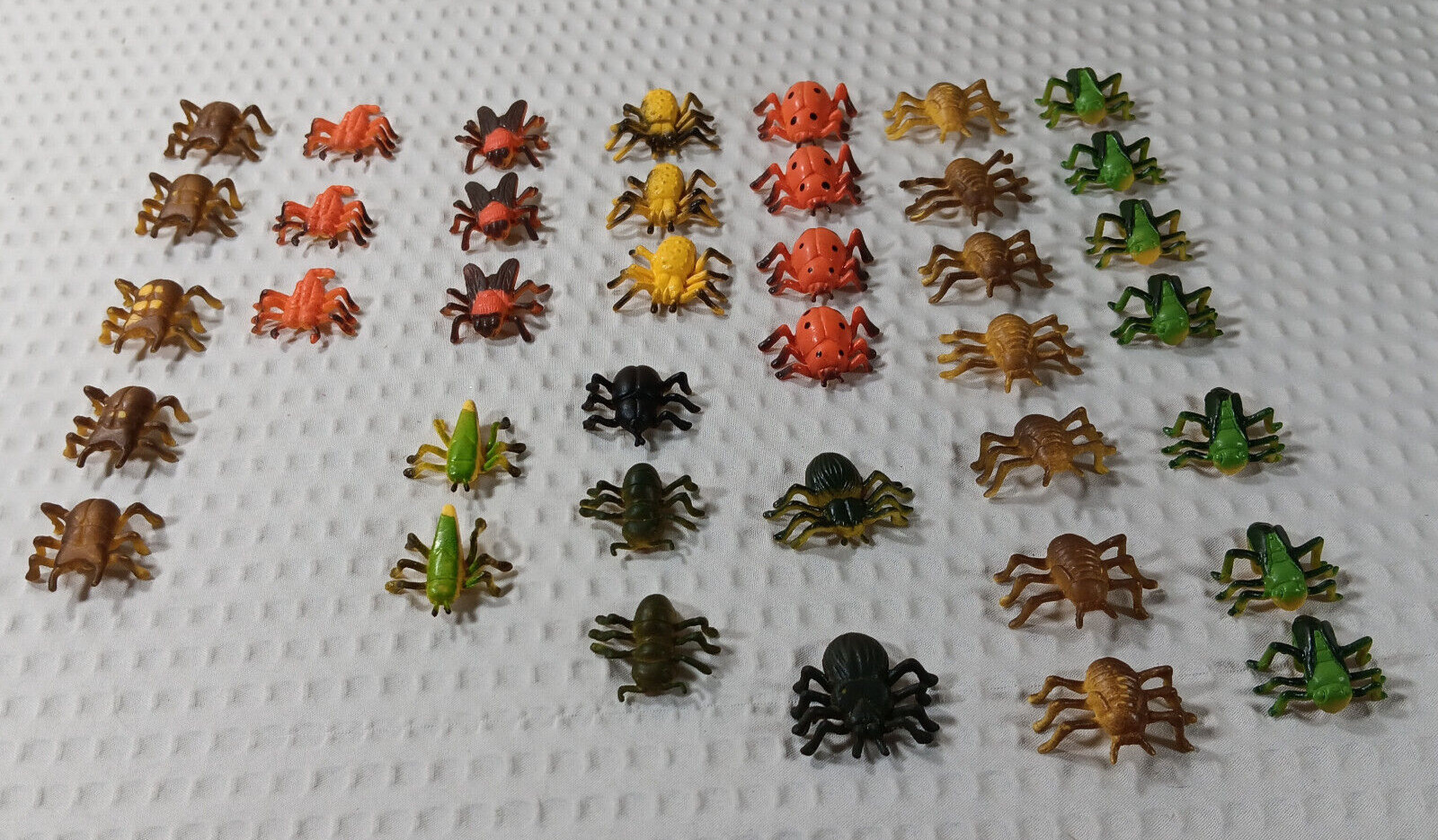 Lot of 39 Assorted Mini Plastic Bug Toys Fly Beetle Scorpion Ant Cricket Ladybug
