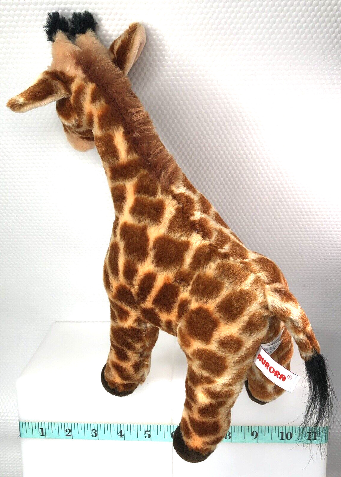 Aurora Giraffe 2009 Safari Wild Animals Toy Educational Kingdom Zoo