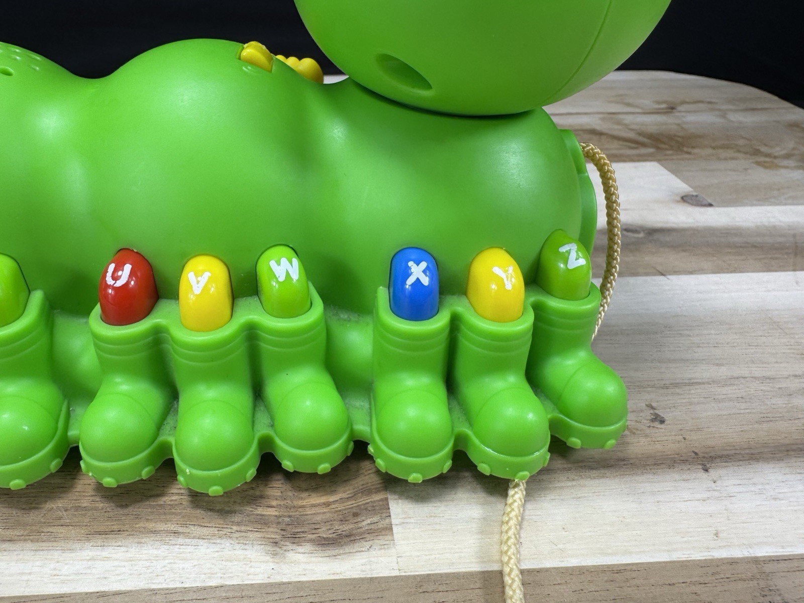 ✅Leap Frog Alphabet Pal Caterpillar With Sounds Learn ABC Colors Pull Toy Lights