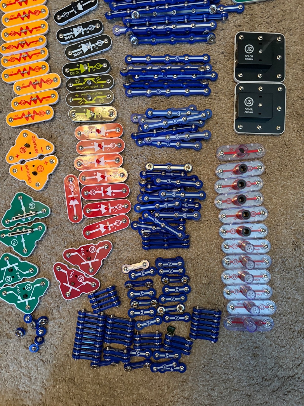 Elenco Snap Circuit Light Projects 1-182 9 Boards 2 Books Over 250 Pieces S8422