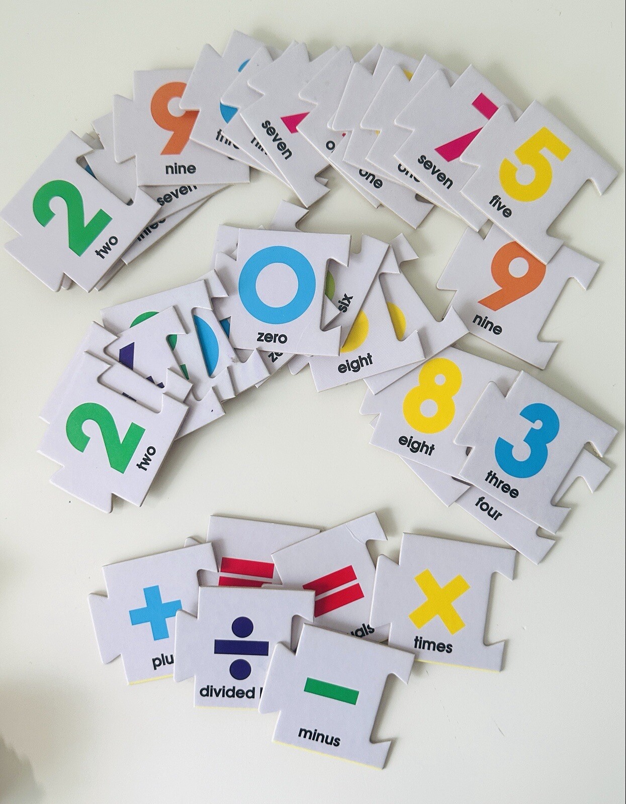 VTG Teach a Tot Game Spelling Arithmetic Learning Interlocking Cards Holdson ‘93