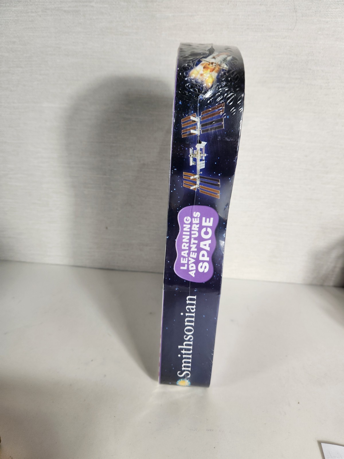 Smithsonian Learning Adventures SPACE Sealed New Activity Set & Educational Kit