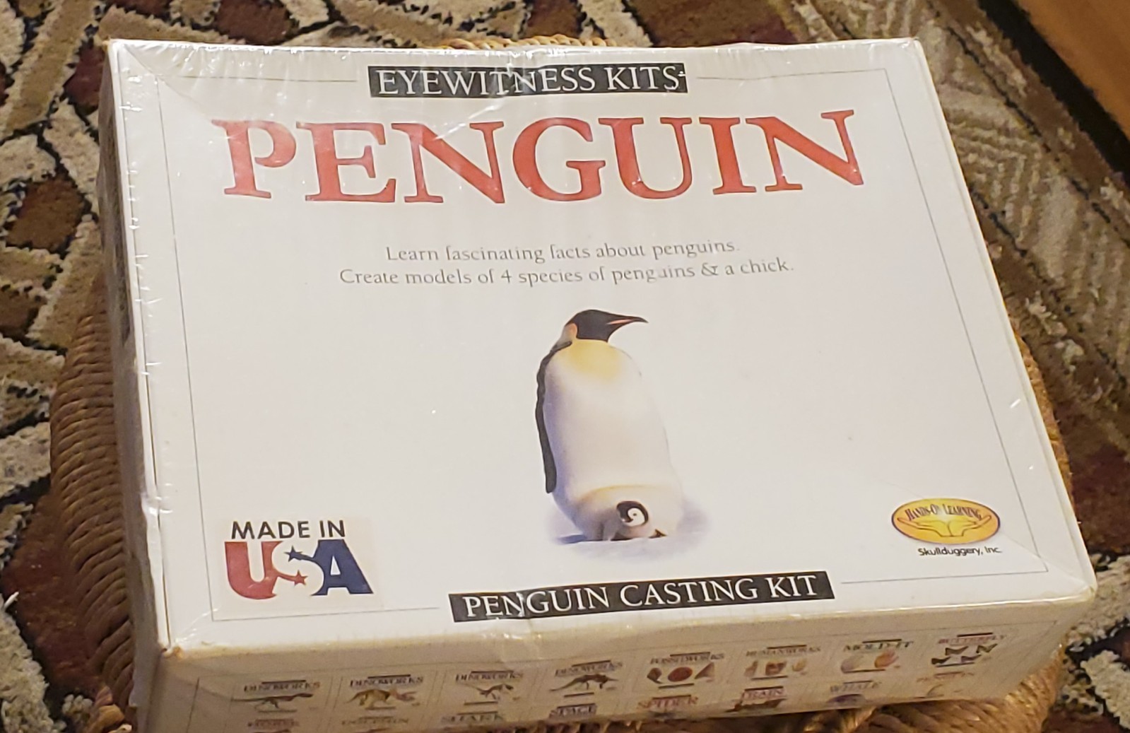 Educational Skullduggery Eyewitness Penguin Casting Kit Learn Facts Rough Box