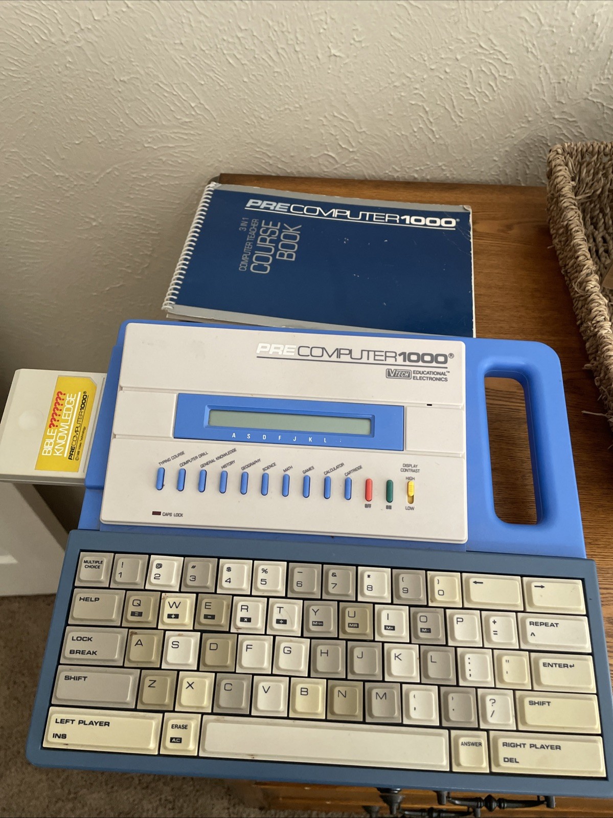 VTech PreComputer 1000 Educational Electronics 1992 Bible Trivia Game 2 works!!!