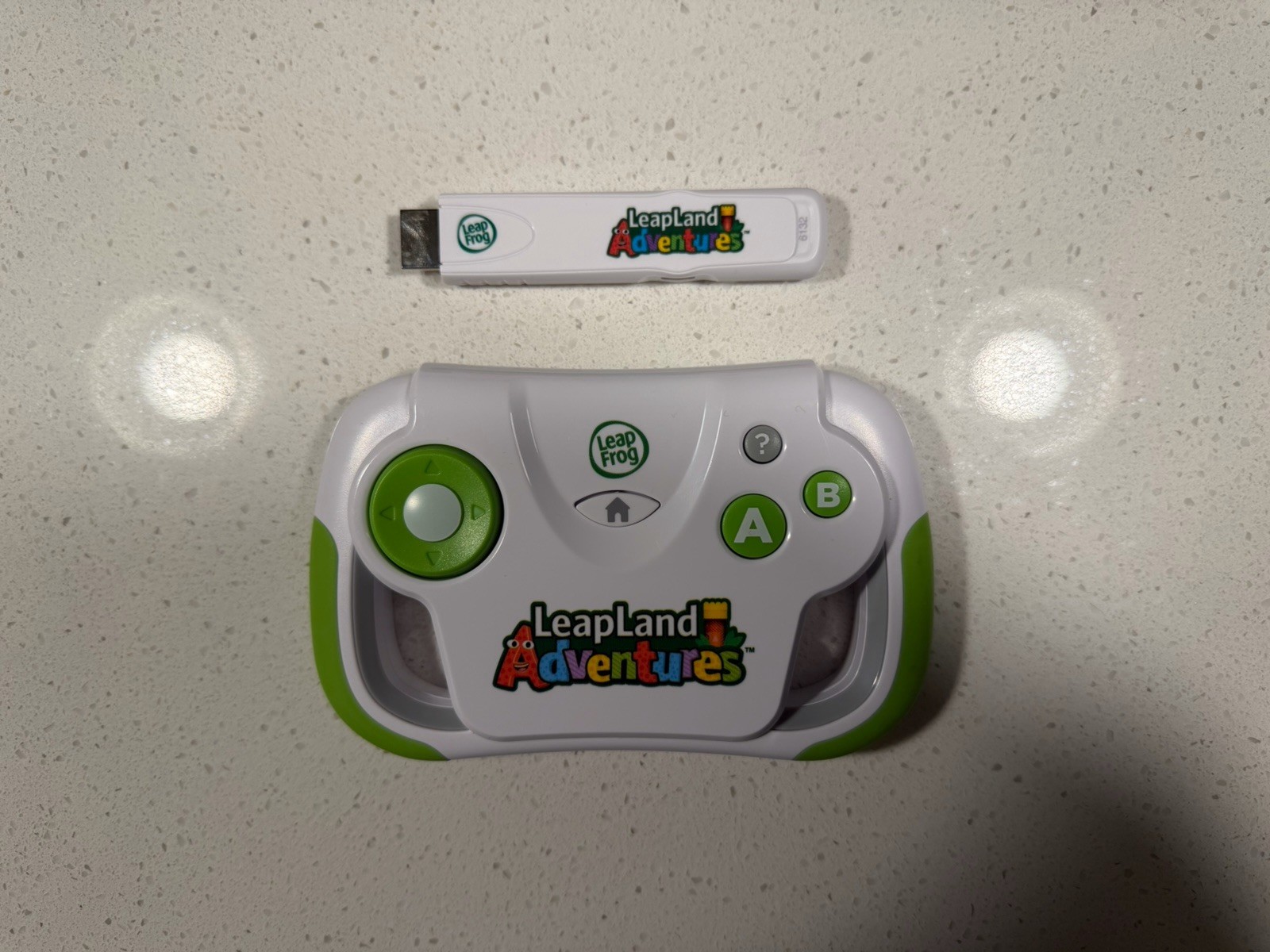 LeapFrog- LeapLand Adventures Learning Video Game Wireless Plug and Play