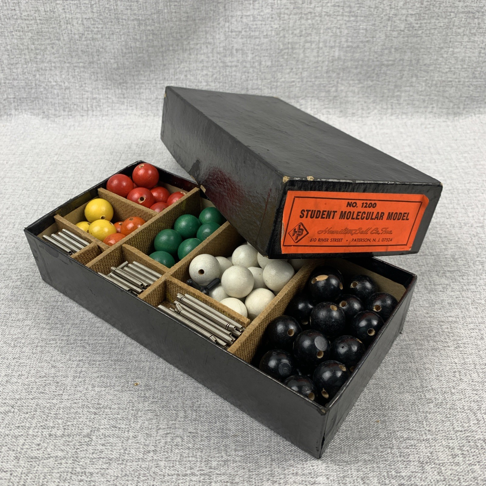 Hamilton Bell Student Molecular Model Set No. 1200 Chemistry Educational Kit 50s