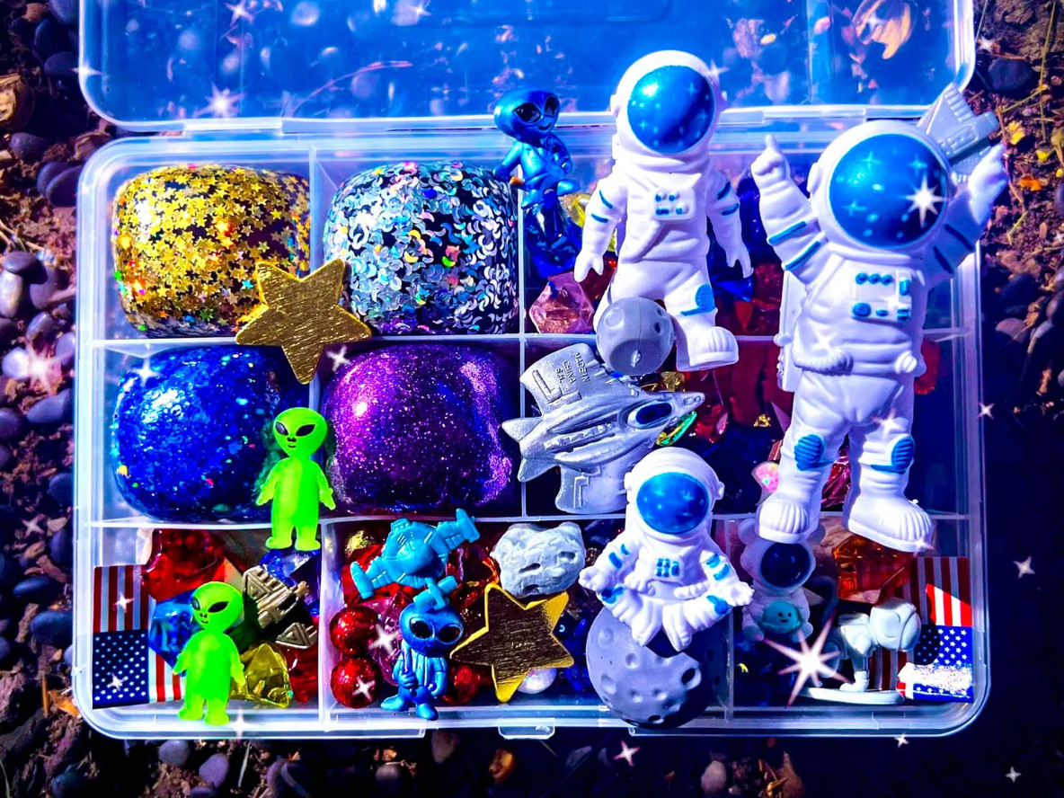 Space Sensory Kit Play Dough Box Astronaut Kids Toy Boys Birthday Gift