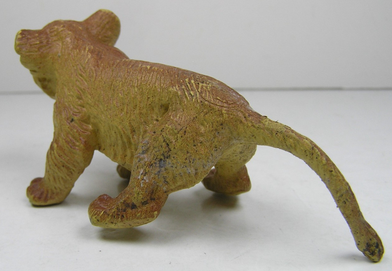 Unbranded Yellow Lion Cub 3.5″ Long Plastic Animal Toy Figure China