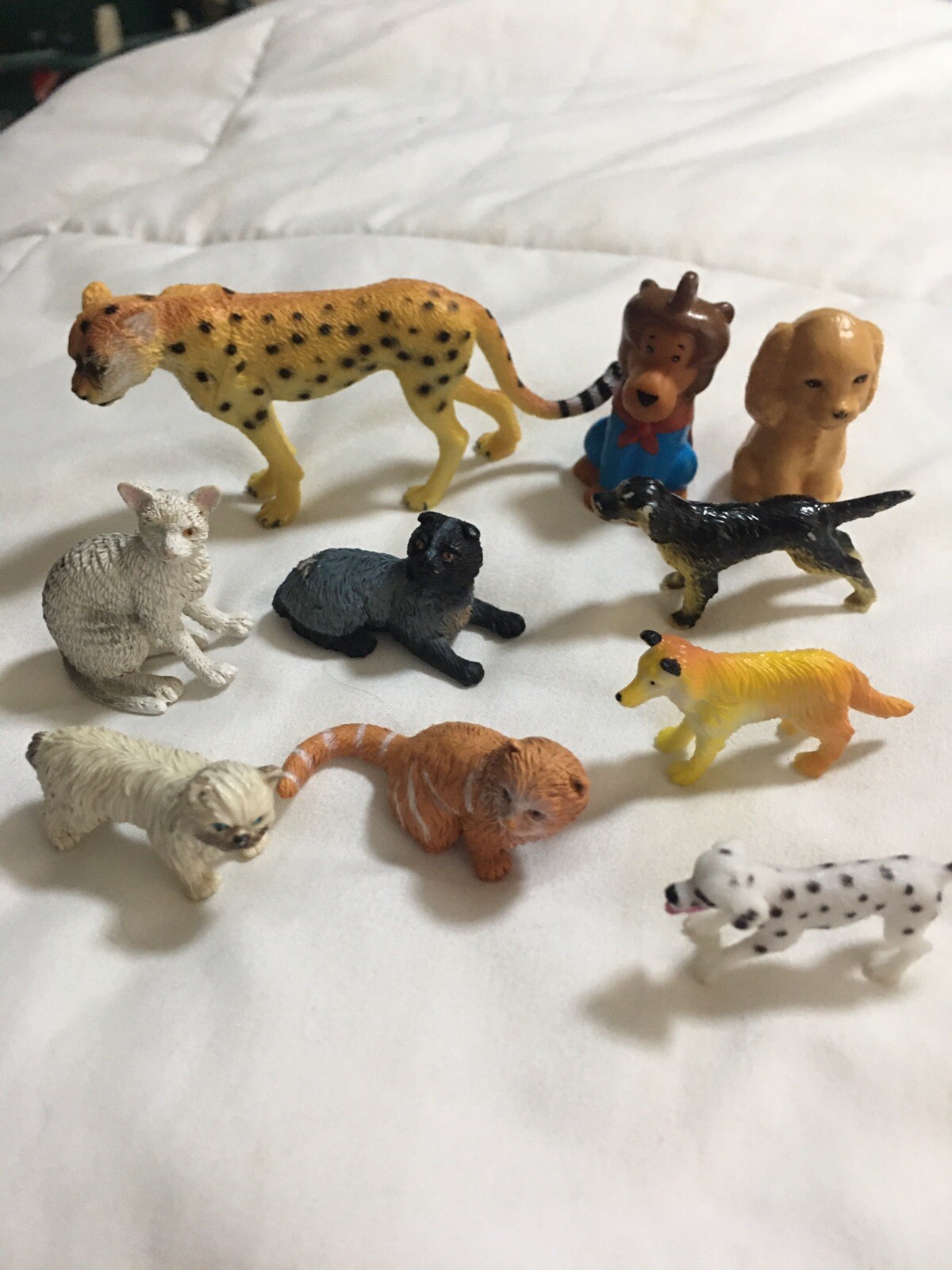 10 Pvc Plastic Dogs And Cats Miniature Toy Figurines