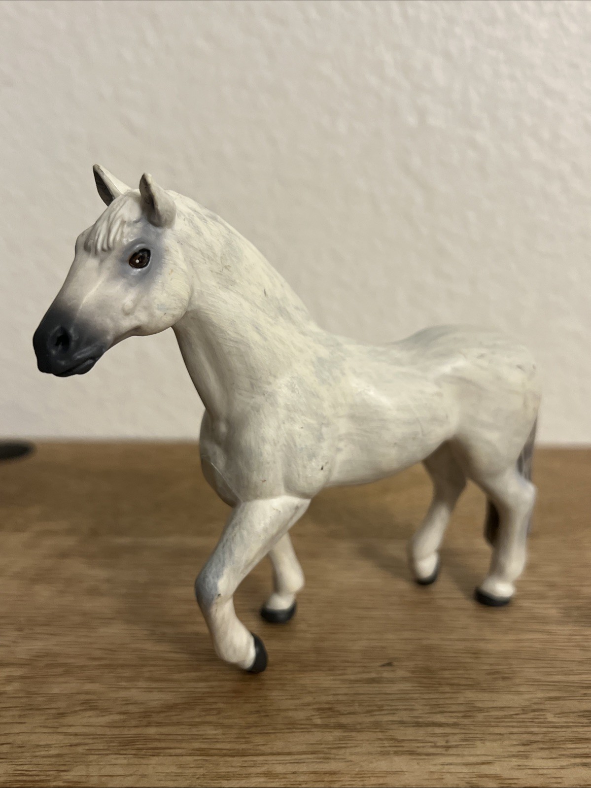 Safari White & Gray Trakehner Mare Horse 4” Figure Model 2001 Toy