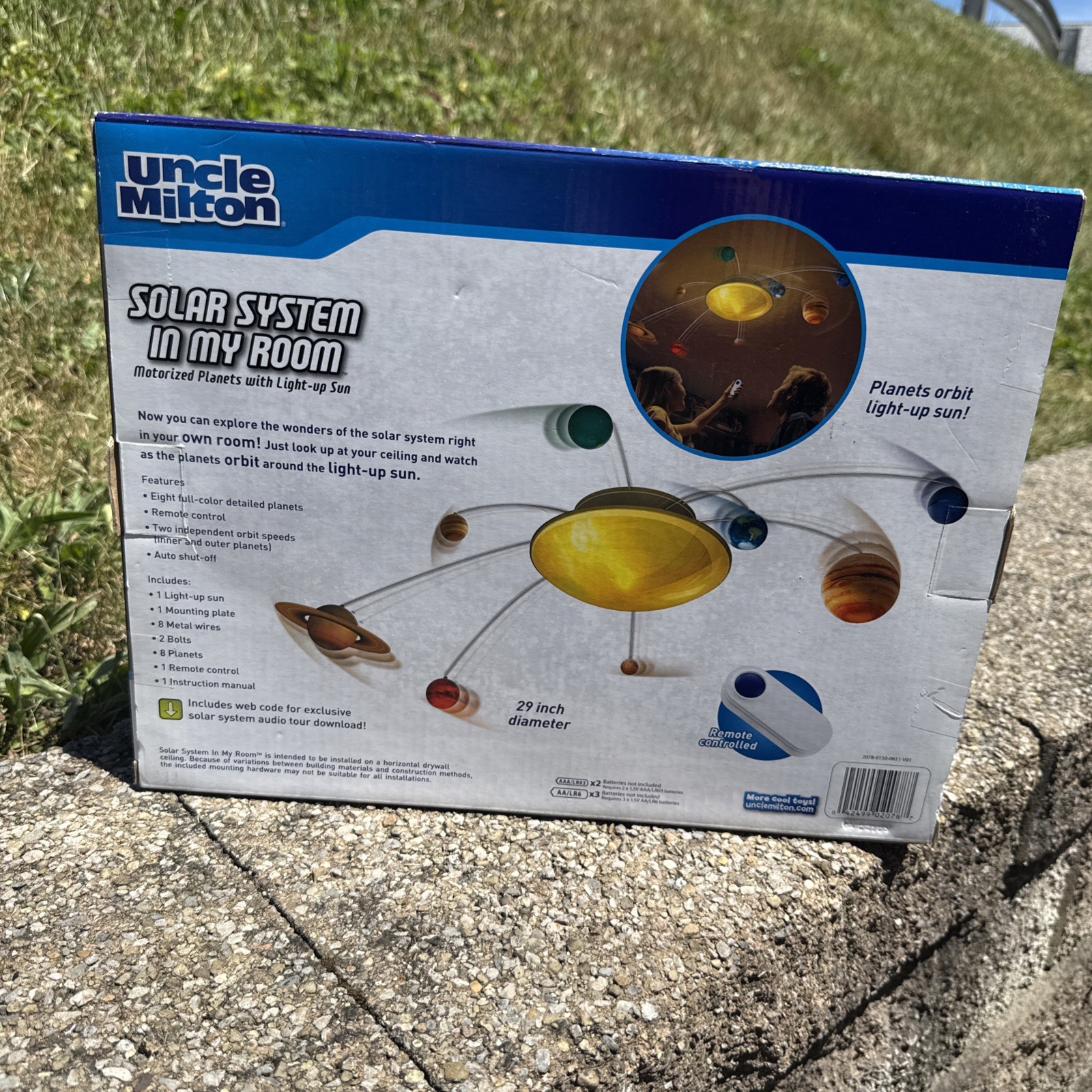 Uncle Milton Solar System In My Room Light Up Sun Motorized Ceiling Mount Remote
