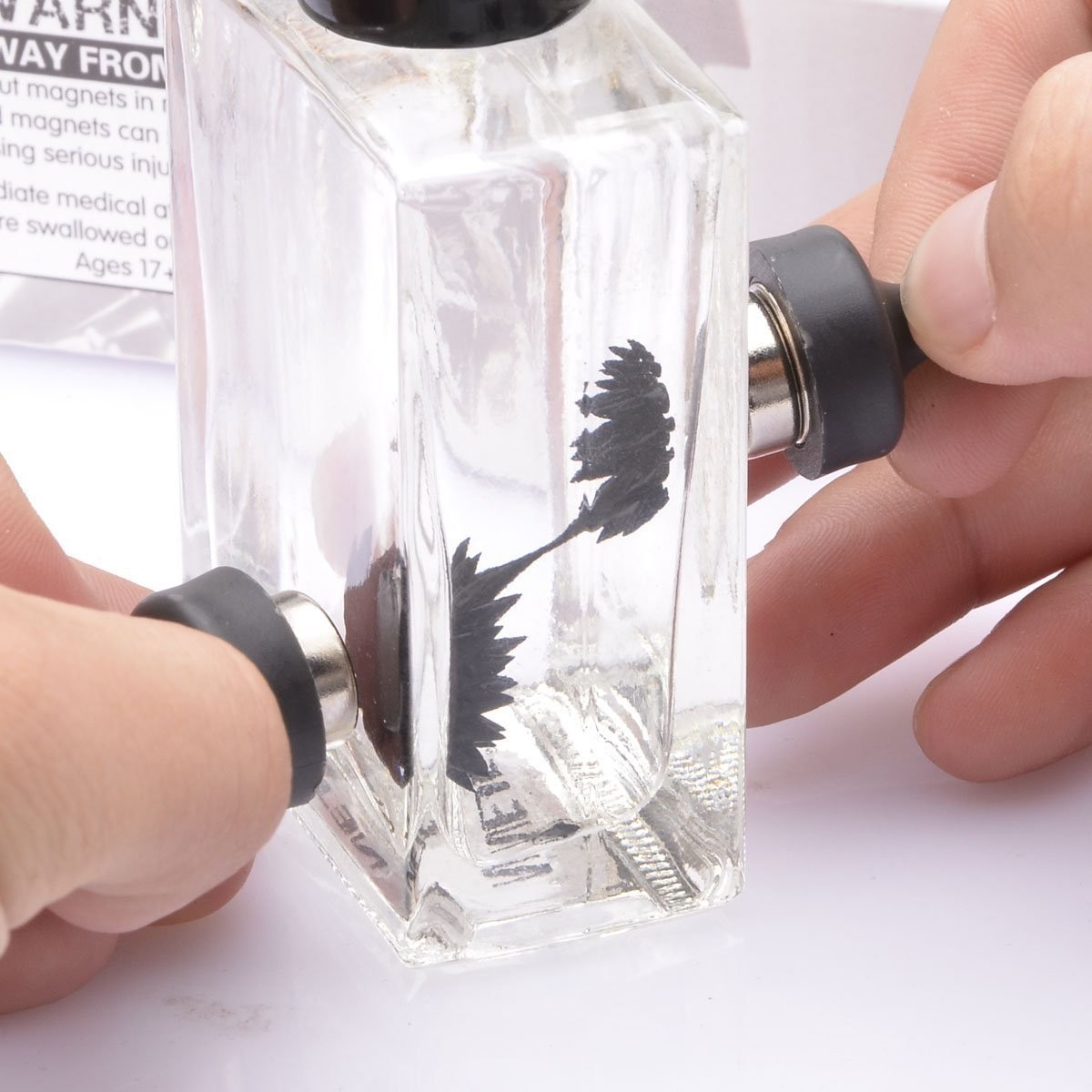 Magnetic Ferrofluid Display Bottle – Cool Science Toy for Adults & Desk Decor