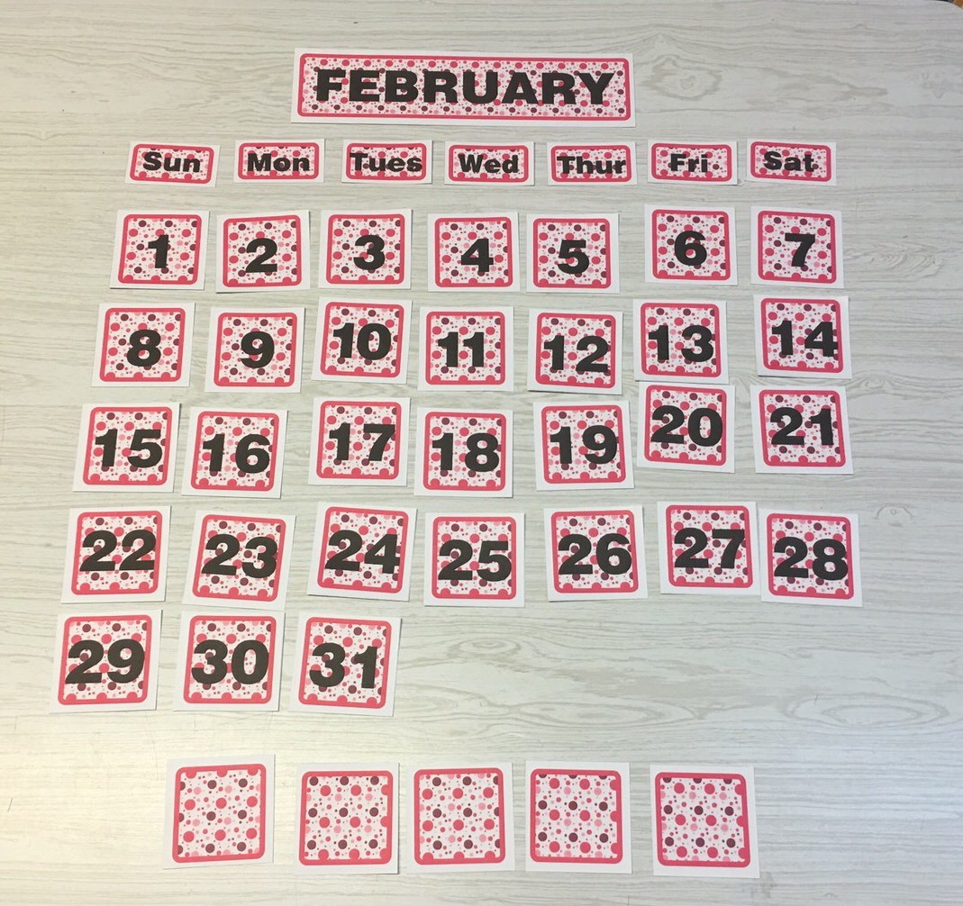 Pink Polkadots – February – 31 Laminated Calendar Squares + Blanks