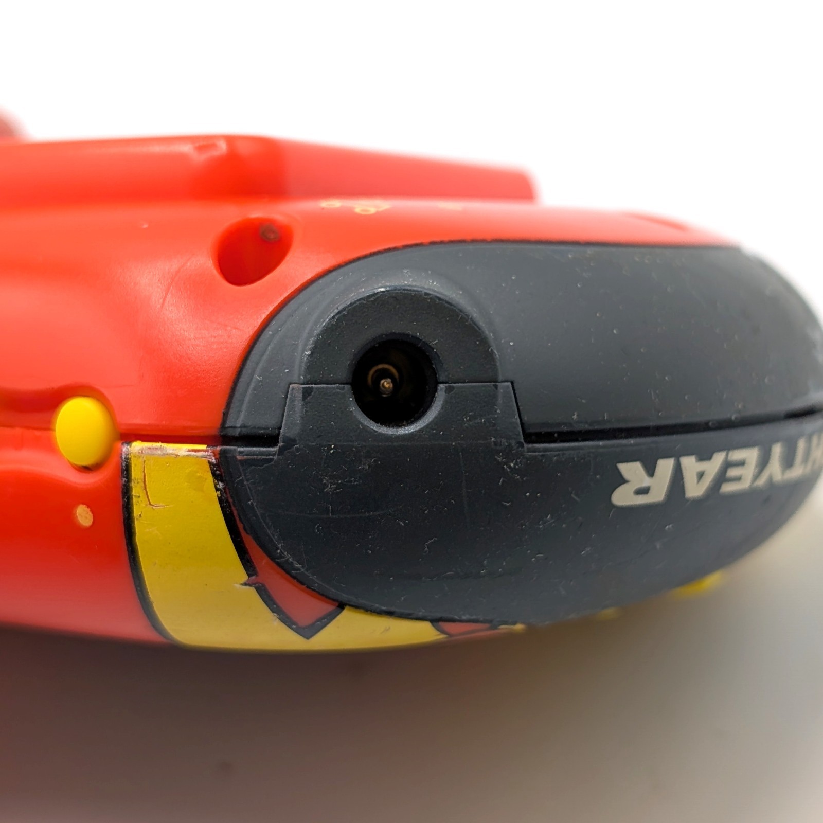 LeapFrog Leapster 2 Disney Pixar Cars Lightning McQueen Edition Handheld Console