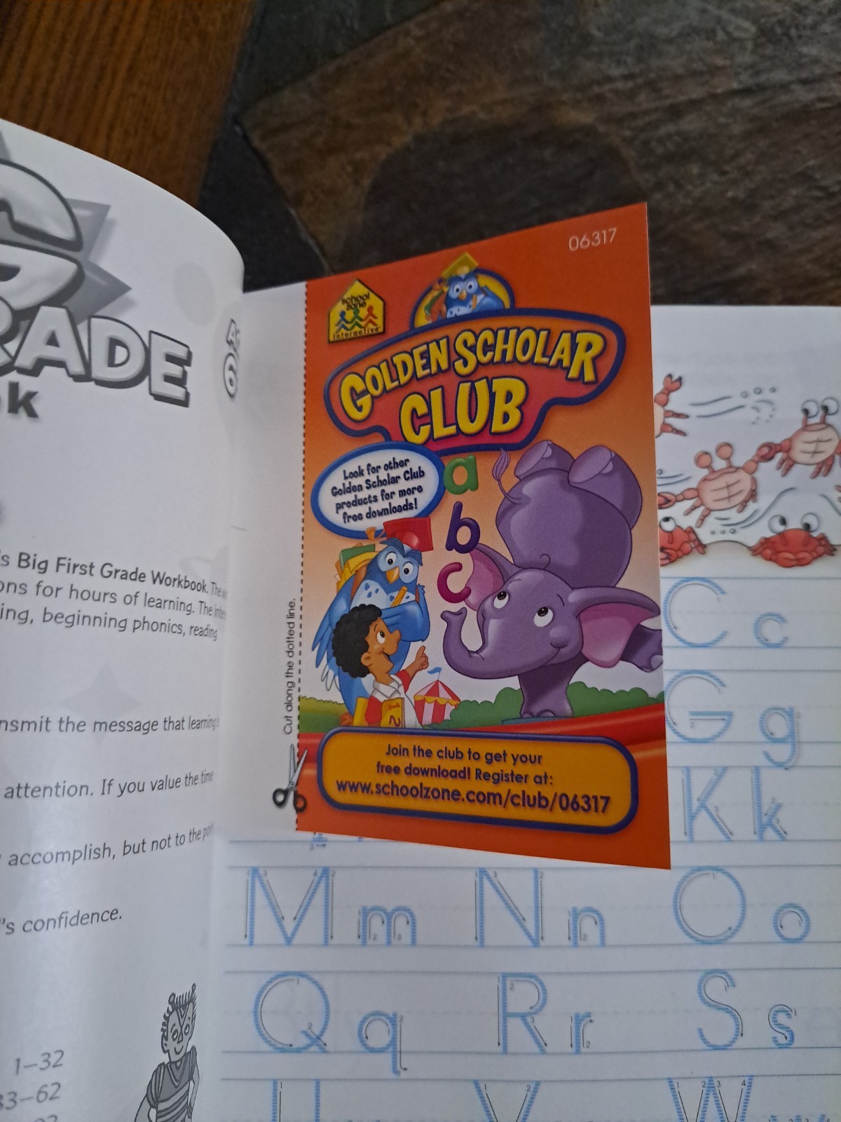 «Big First Grade Workbook»School Zone Publishing Co.320 Pages.New-2 Pages loose