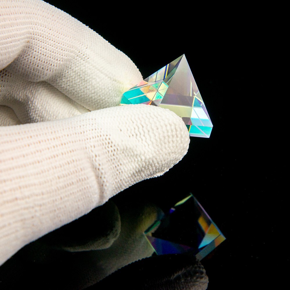 20Mm Rainbow Optical Glass Crystal Pyramid Prism Synchromatic Prism Sciences