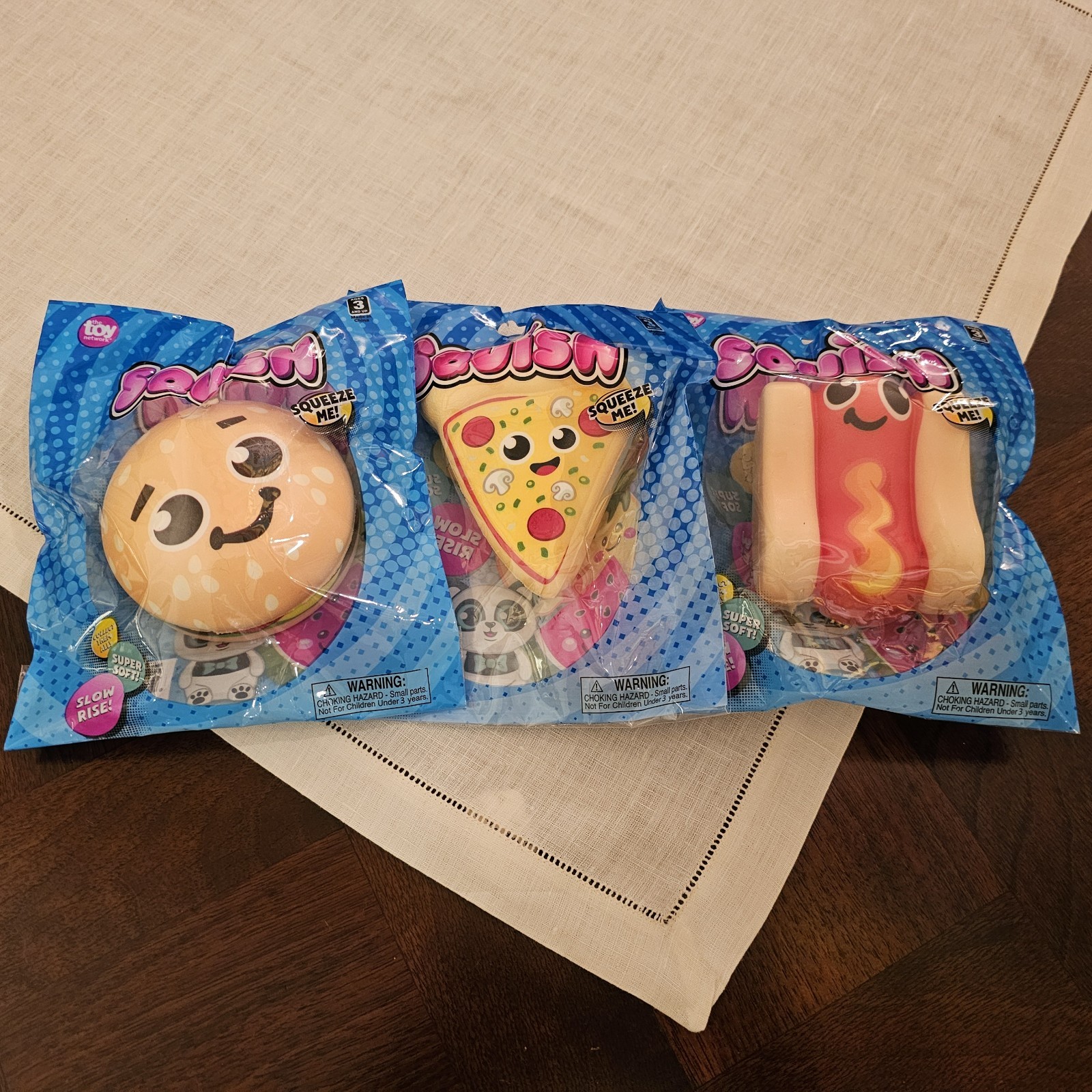 The Toy Network Food «Squish» Squeezable Stress Squishy: Hamburger Pizza Hot Dog
