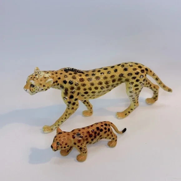 VTG AAA Cheetah Mom and Baby Figurines Figure Set Rubber Animal Toys