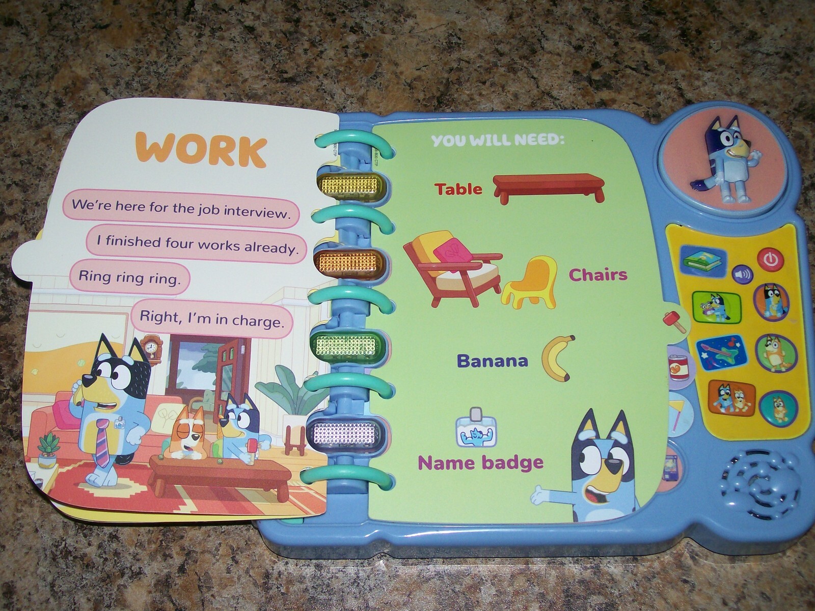 VTech 80-541200 Bluey Bluey’s Book of Games Plays Music, Lights Flash & Talks