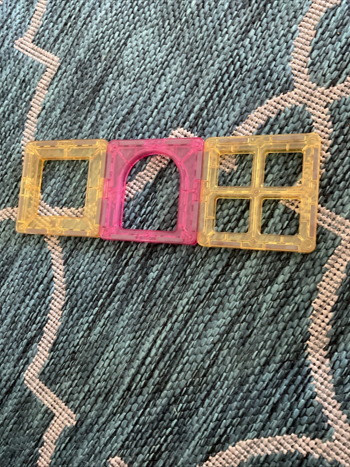 Educational MAGNET TILES Make Anything You Want, In Awesome Condition.