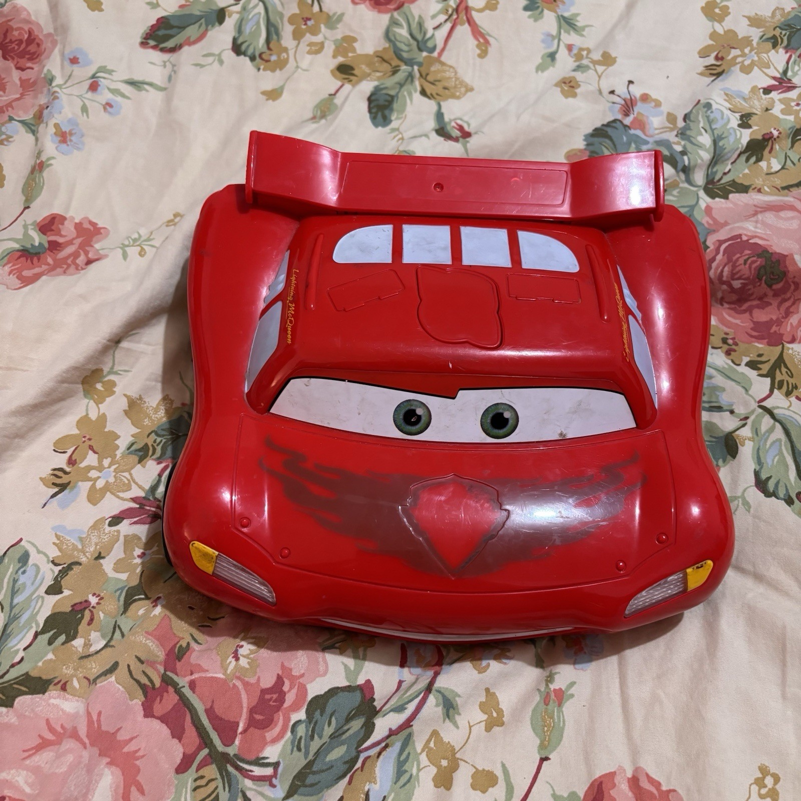 2011 VTech Disney Pixar Cars 2 Lightning McQueen Laptop Educational Toy