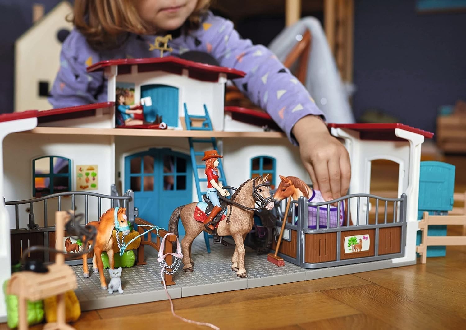 Schleich Horse Club – 115 PC Lakeside Riding Center Toy Medium, Multi