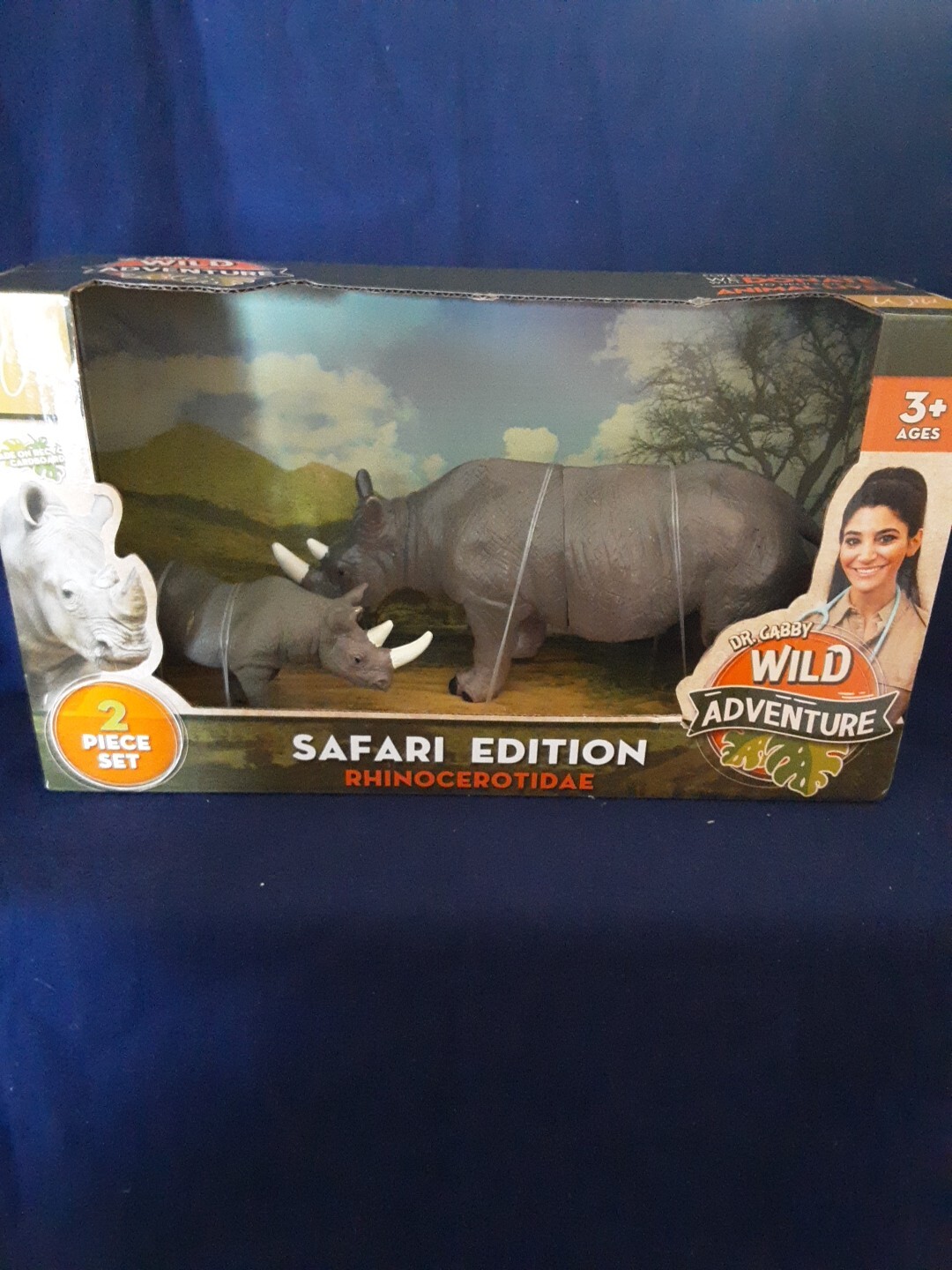 Playtek Toys Safari Edition Rhinocerotidae NEW 2 Piece Set
