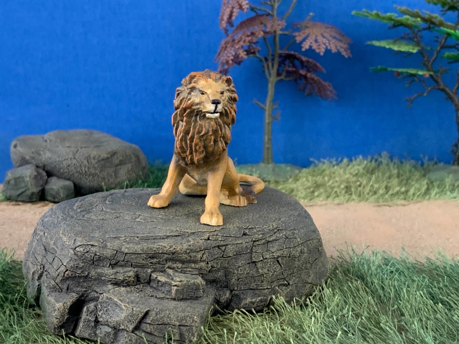 Vintage Elastolin by Preiser 5405 «Lion sitting» Wild Animal Figures 1:25 scale