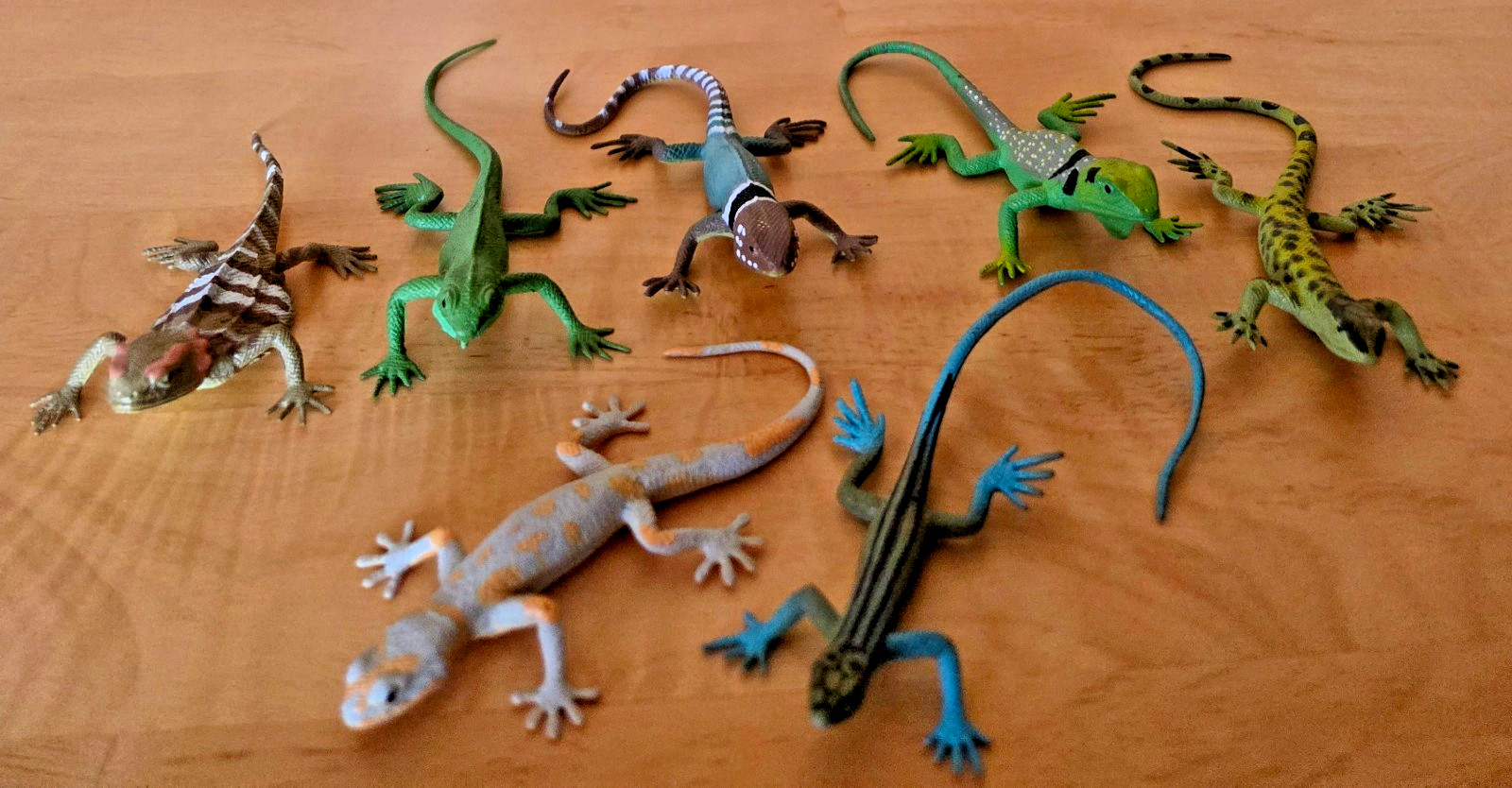 Lot of 7 PVC Plastic Rubber Toy Figure Lizards