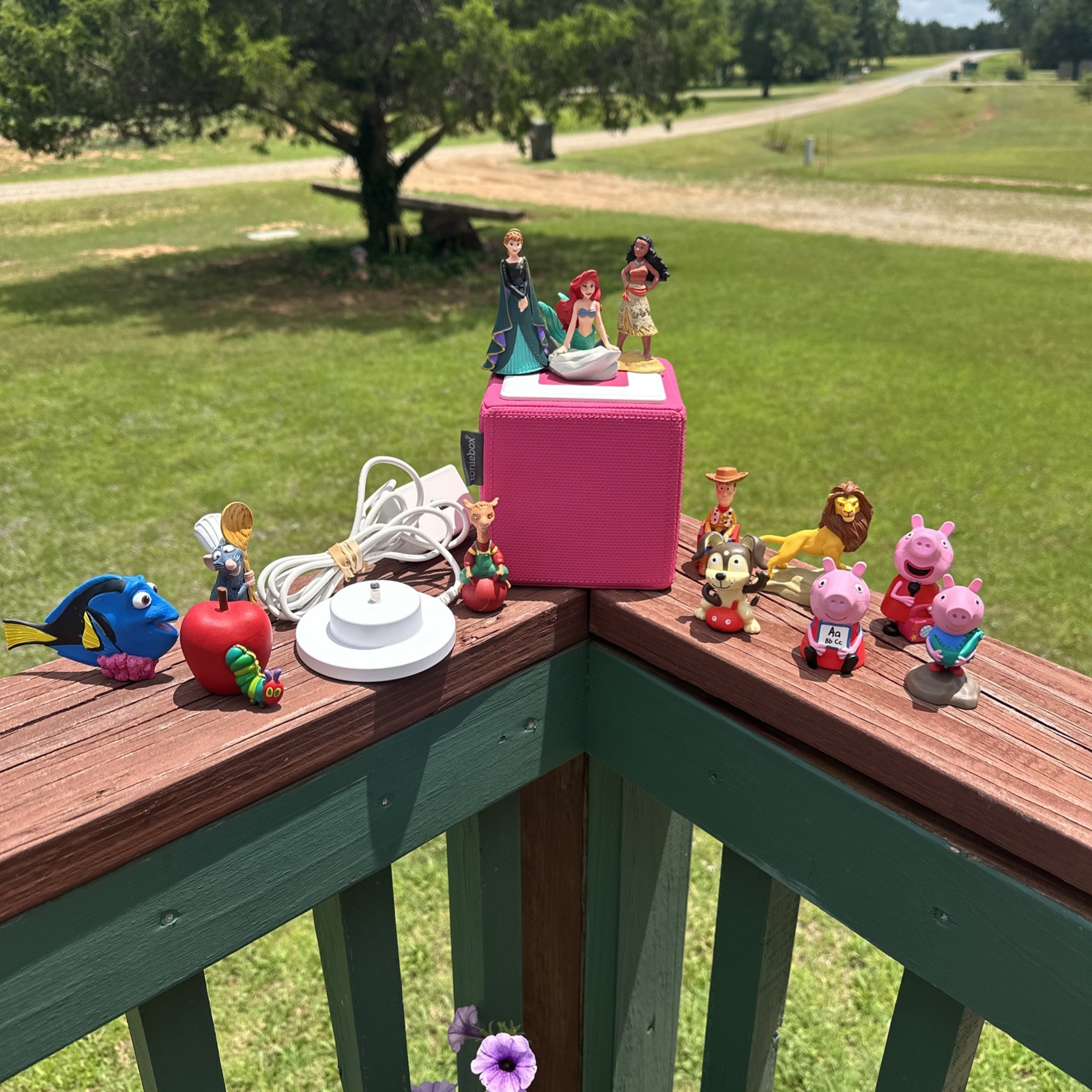 Tonies Toniebox Pink Player W/Charger | +13 Tonie Characters Disney Peppa Pig++