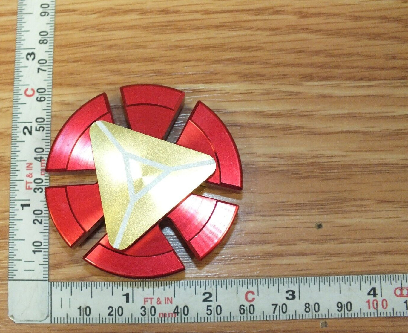 Red & Gold Tone Iron Man Marvel Themed Metal Fidget Spinner Toy in Case