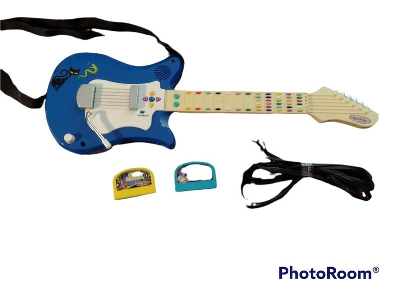 2008 Mattel I Can Play Guitar Plug N Play Guitar with 3 Cartridges