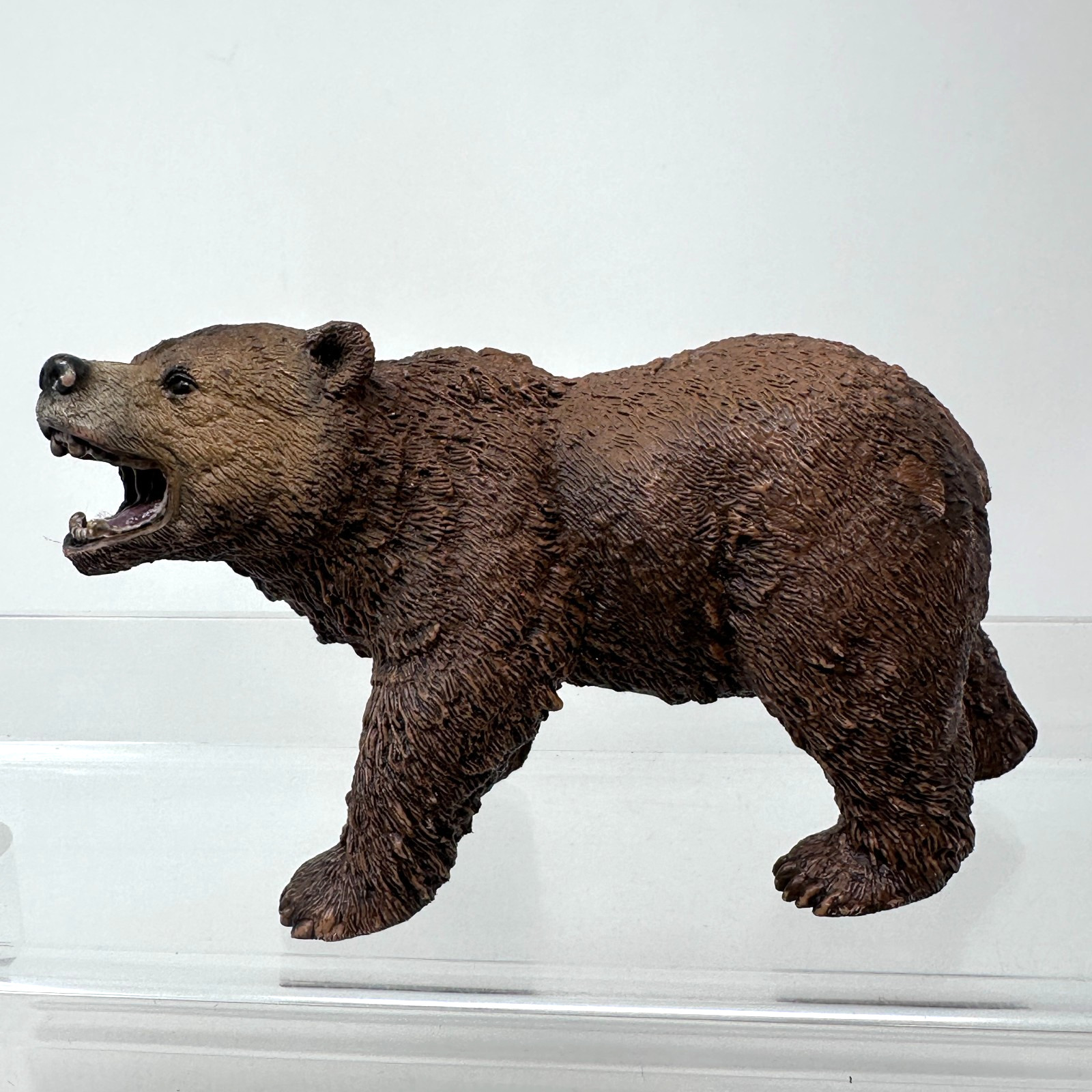 Schleich Grizzly Bear Figure Brown Wildlife Zoo Safari Animal Figurine 4″ 2012