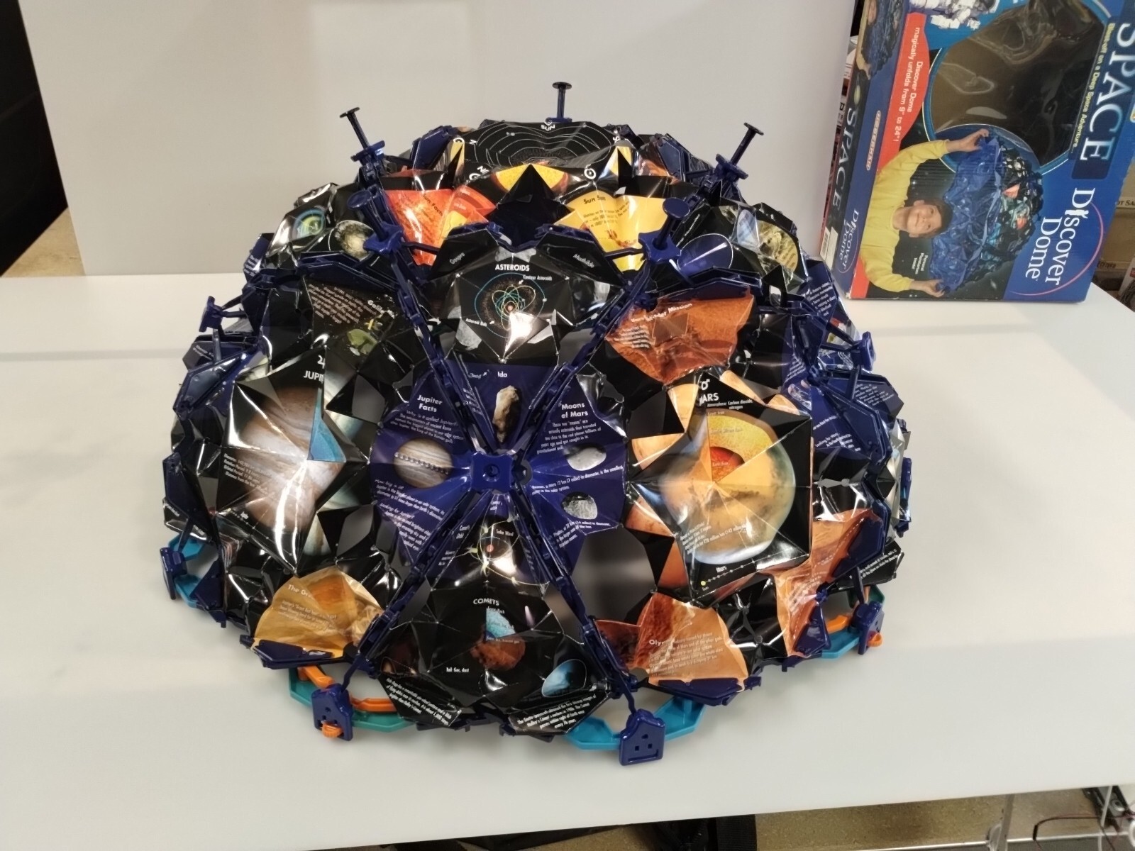 Hoberman Space Discover 3D Dome Personal Planetarium STEM Science Fun Collapsibl