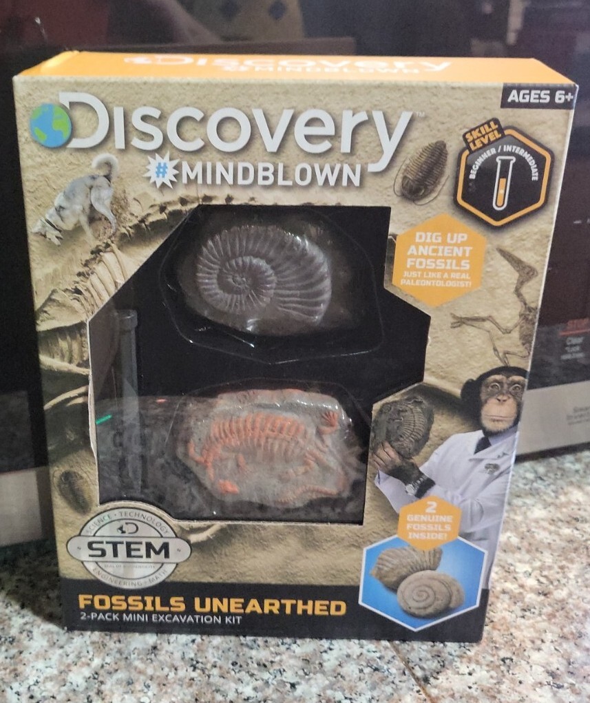 New Discovery #Mindblown Mini Fossil Dig Set 2 Pack Excavation kit!