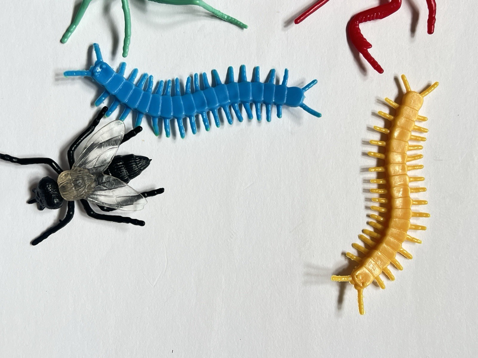 Lot of 8 Insect Figures Grasshoppers Flys Centipede More 3″ Greenbriar