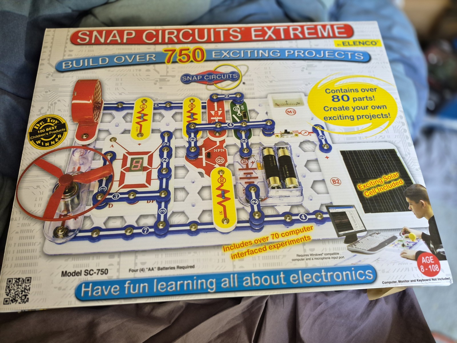 Elenco SC750 Electronics Snap Circuits Extreme 750-In-1 Experiments Kit