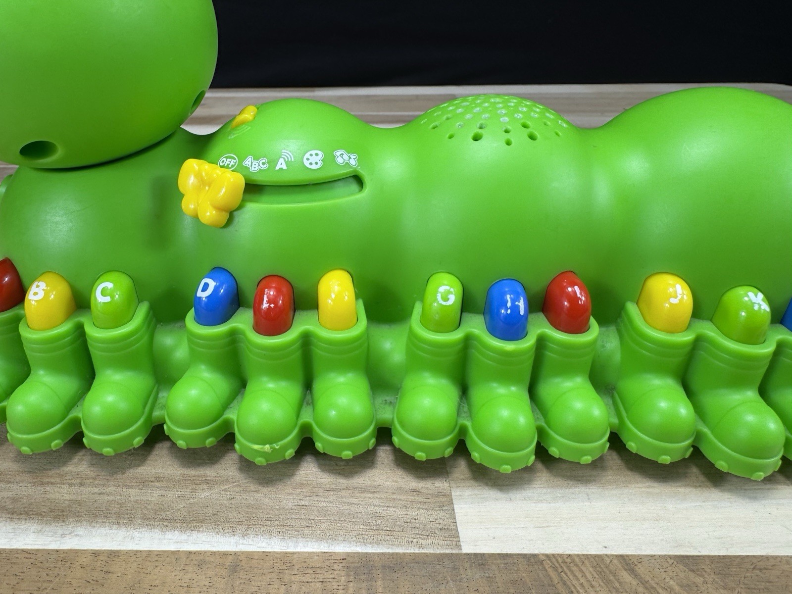 ✅Leap Frog Alphabet Pal Caterpillar With Sounds Learn ABC Colors Pull Toy Lights