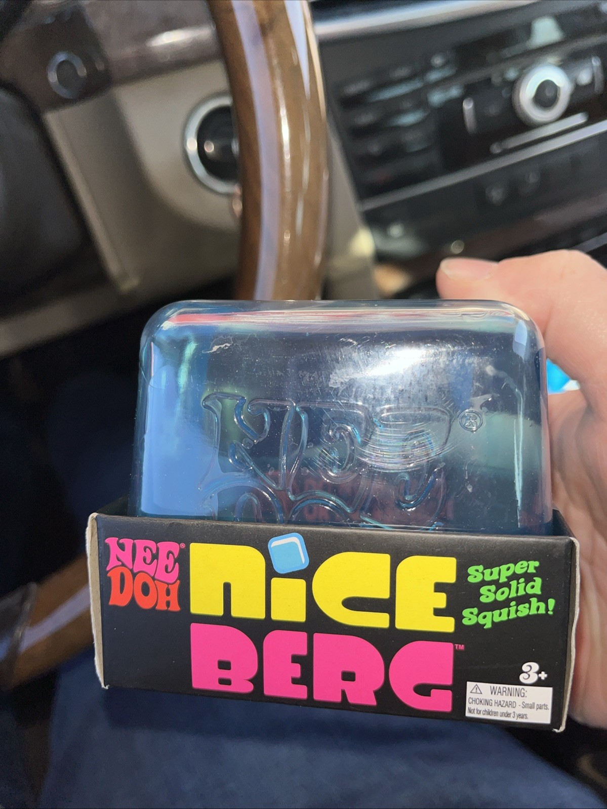 New NeeDoh Nice Berg Blue XL Giant Nee Doh Niceberg Solid Squish Cube Ice Block