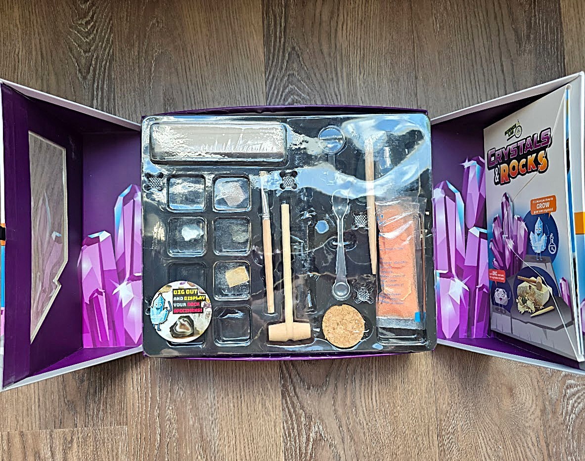 CRYSTALS & ROCKS LAB KIT, SPICEBOX STEM, MINERALS, GEMSTONES, CRYSTALS NIB