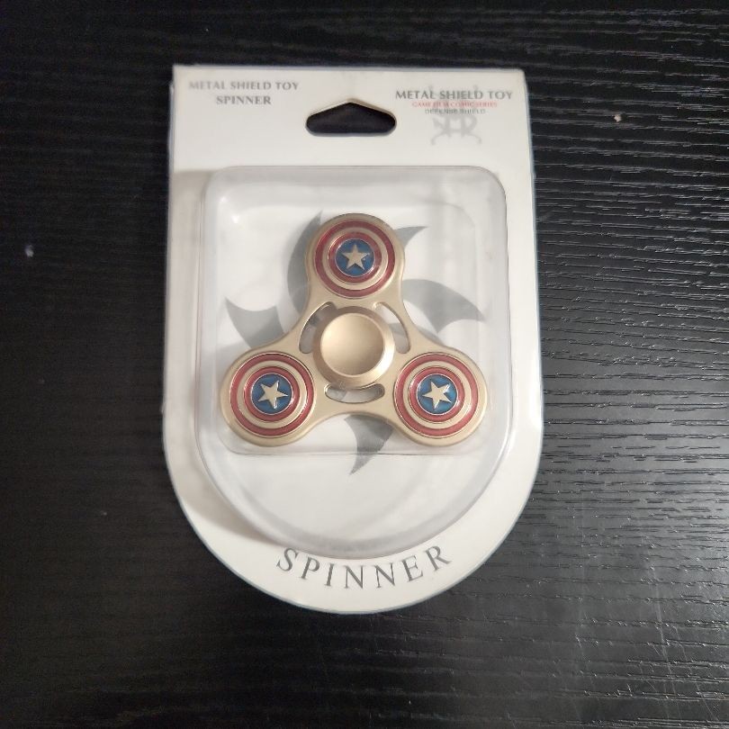 Shangshi Game Captain America Shield Fidget Spinner Gold Red Blue Tri-Spinner